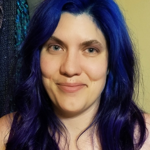 Meet your Posher, Jennifer - Picture 1 of 1